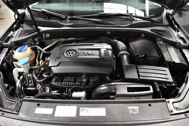 2017 Volkswagen Passat 1.8T R-Line